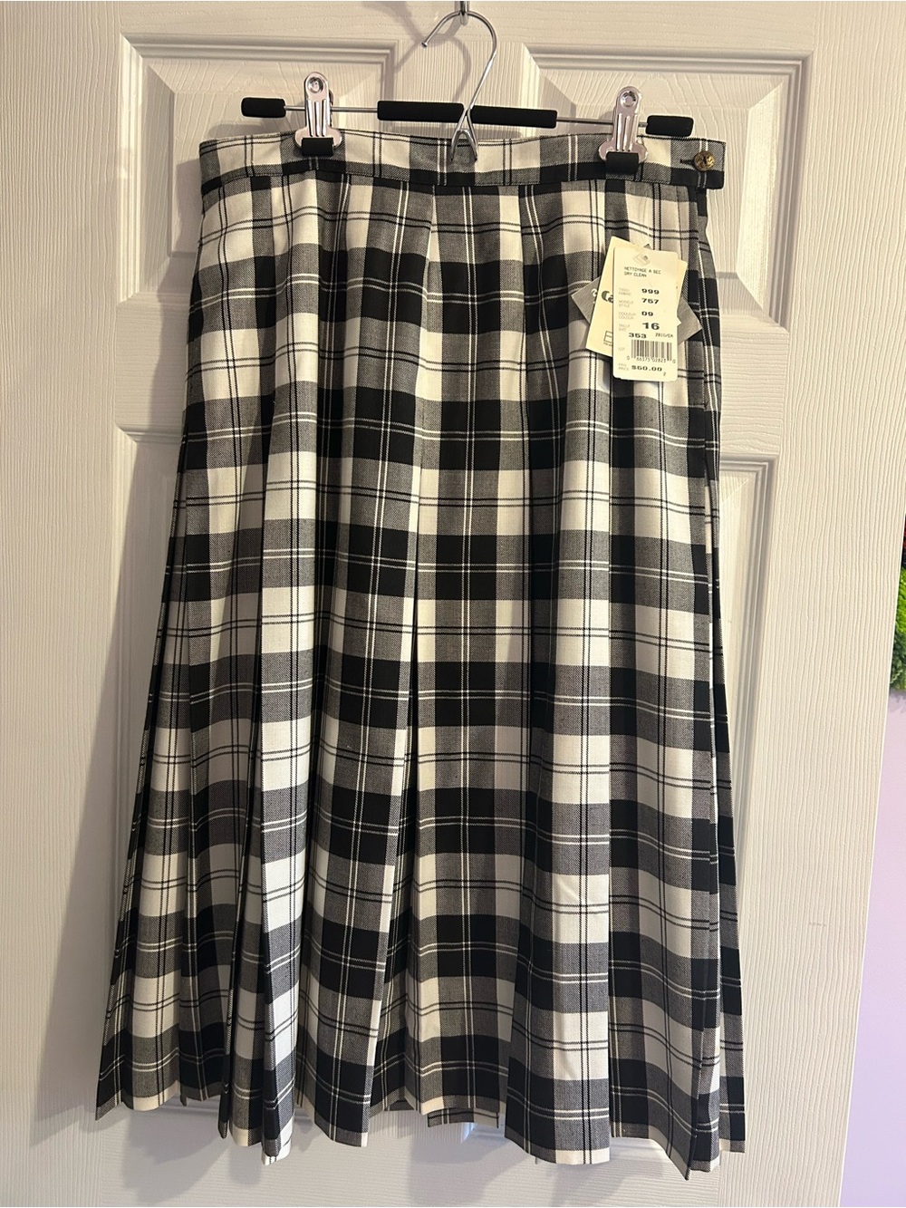 Black & White Plaid Pleated Skirt Vintage Canadian made for Eatons